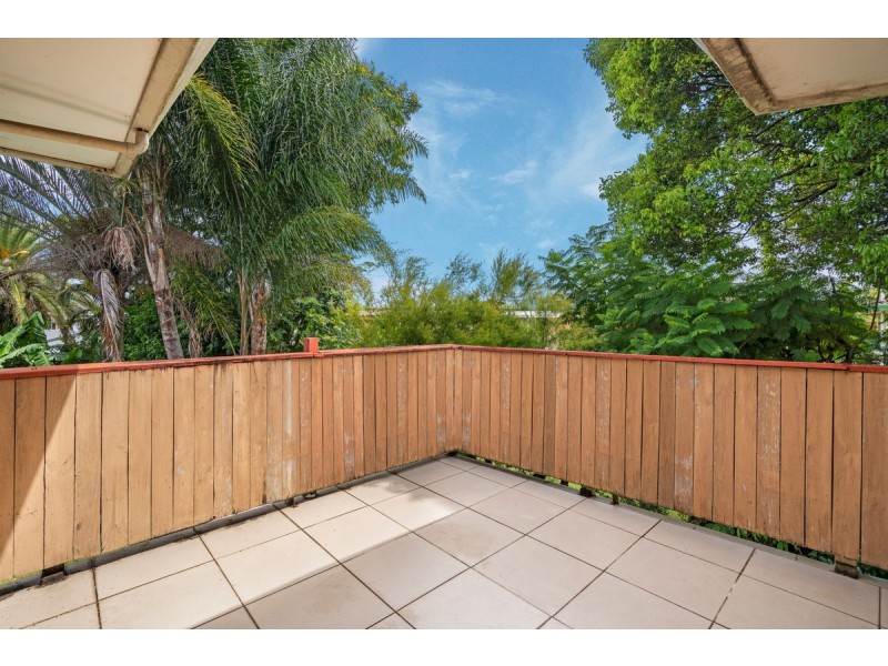 16 Kalimna Drive, Clontarf QLD 4019