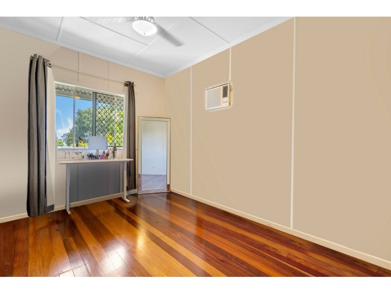 10 Hale Street, Margate QLD 4019