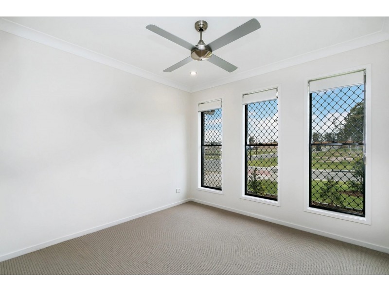 2/12 Weyba Street, Morayfield QLD 4506