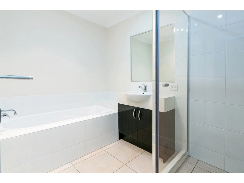 2/12 Weyba Street, Morayfield QLD 4506