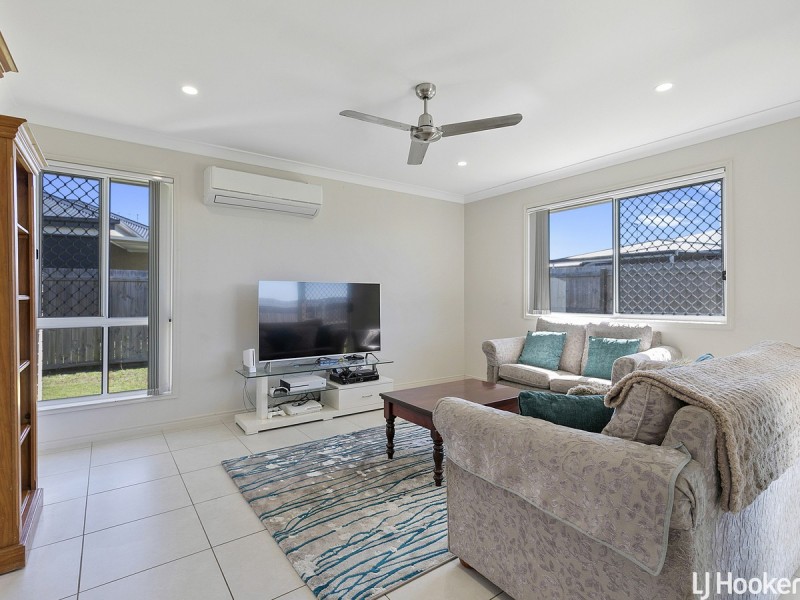 33 Bangalow Street, Morayfield QLD 4506