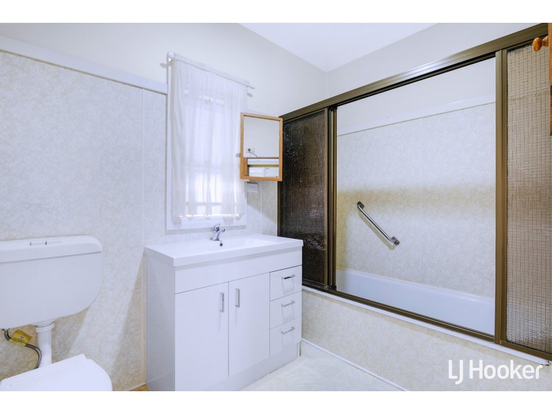 26 Langdon Avenue, Margate QLD 4019