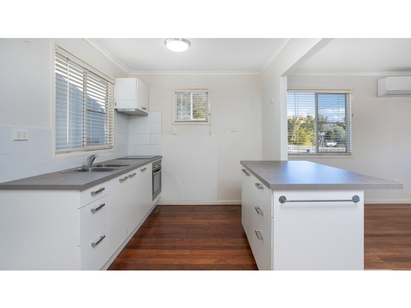 14 Michel Road, Scarborough QLD 4020