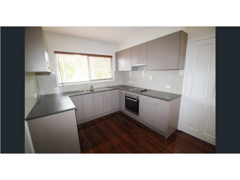 78 Sportsground Street, Redcliffe QLD 4020