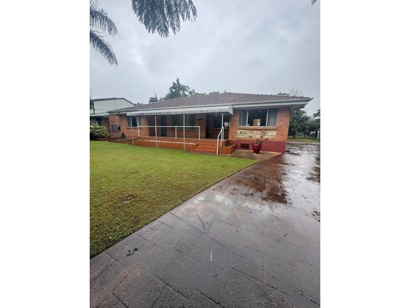 161 Anzac Avenue, Redcliffe QLD 4020