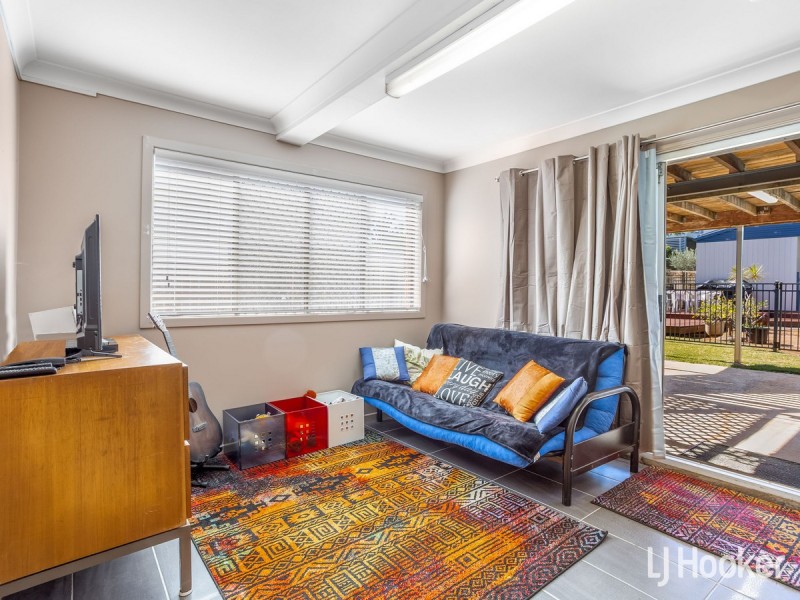 86 Seaville Avenue, Scarborough QLD 4020