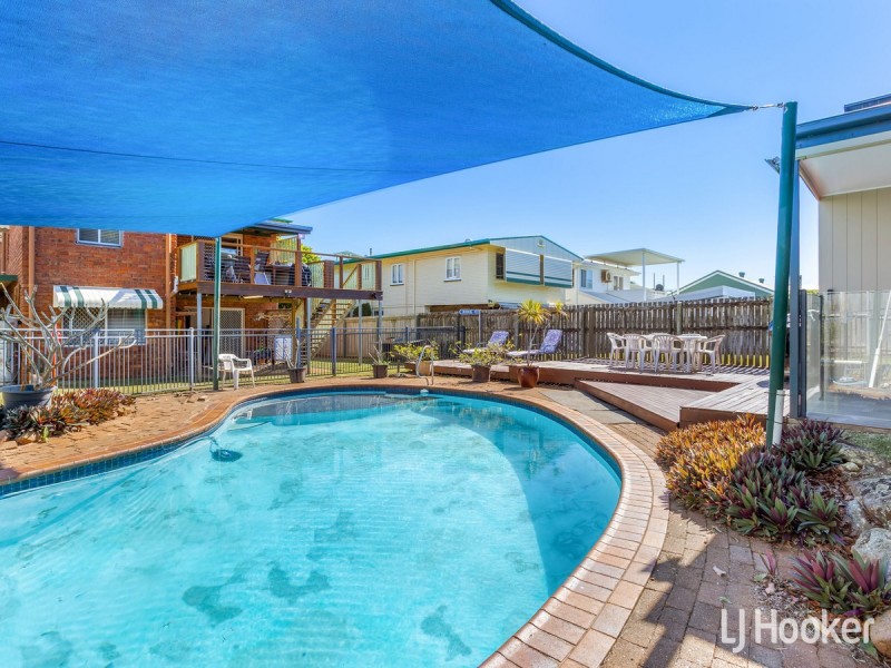 86 Seaville Avenue, Scarborough QLD 4020
