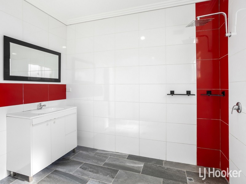 86 Seaville Avenue, Scarborough QLD 4020