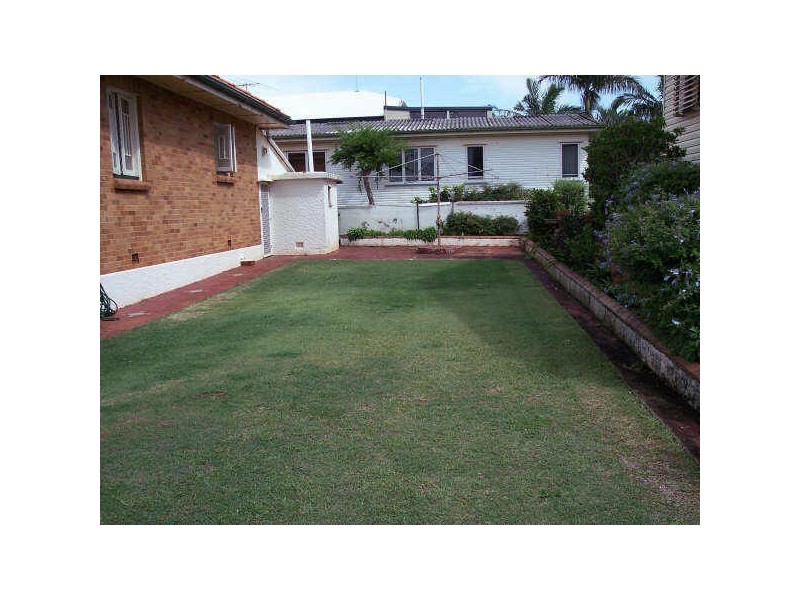 1 Margaret Street, Scarborough QLD 4020