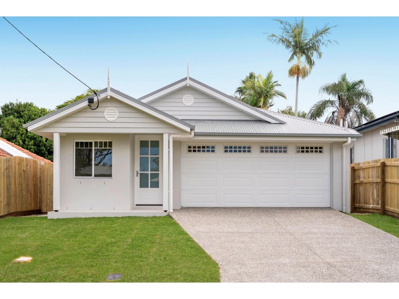 61 Thomas Street, Clontarf QLD 4019