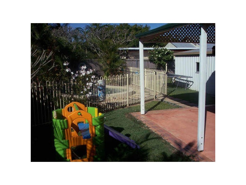 5 Wharf Street, Woody Point QLD 4019