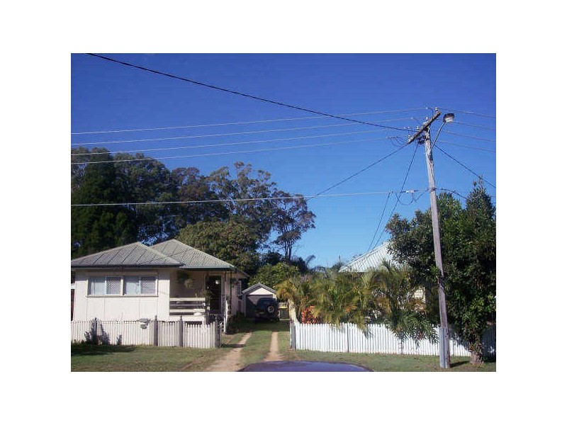 7 Wharf Street, Woody Point QLD 4019