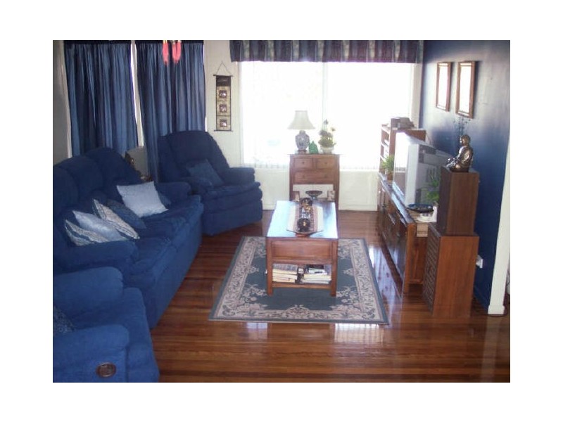 4 Farsley Court, Kippa-ring QLD 4021