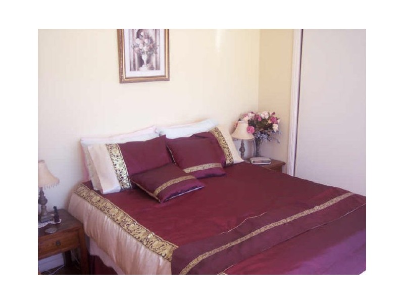 4 Farsley Court, Kippa-ring QLD 4021