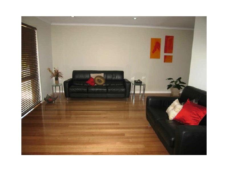 15 Daniel Court, Scarborough QLD 4020