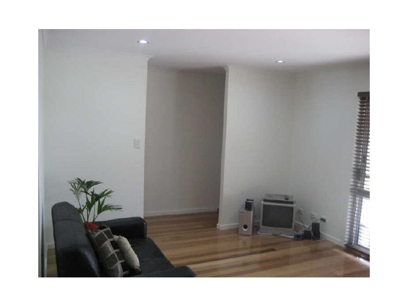 15 Daniel Court, Scarborough QLD 4020