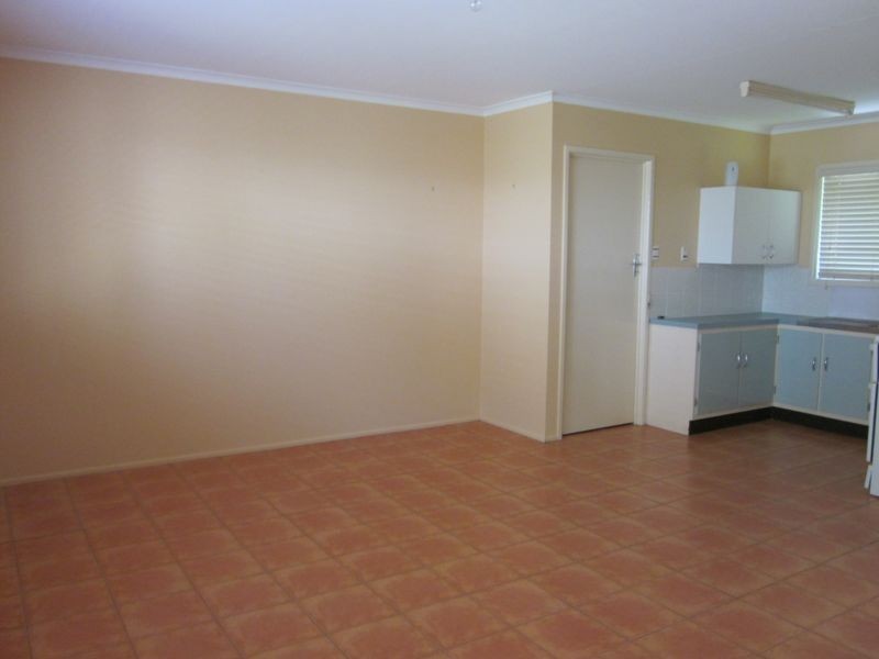 27A QUEEN STREET, Scarborough QLD 4020
