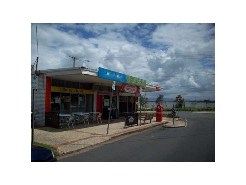 Bossanova Studio Cafe, Woody Point QLD 4019