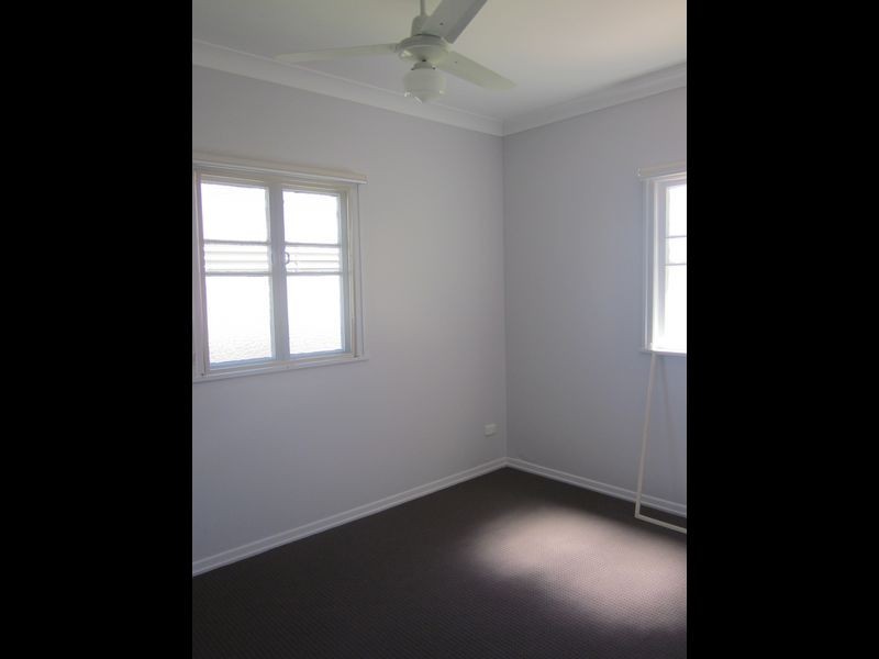 64 Eversleigh Rd, Scarborough QLD 4020