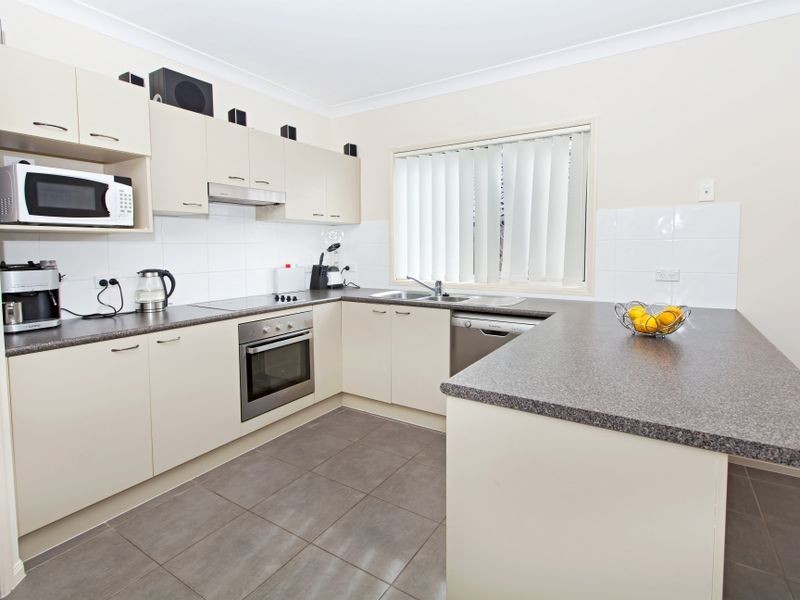 Rothwell QLD 4022