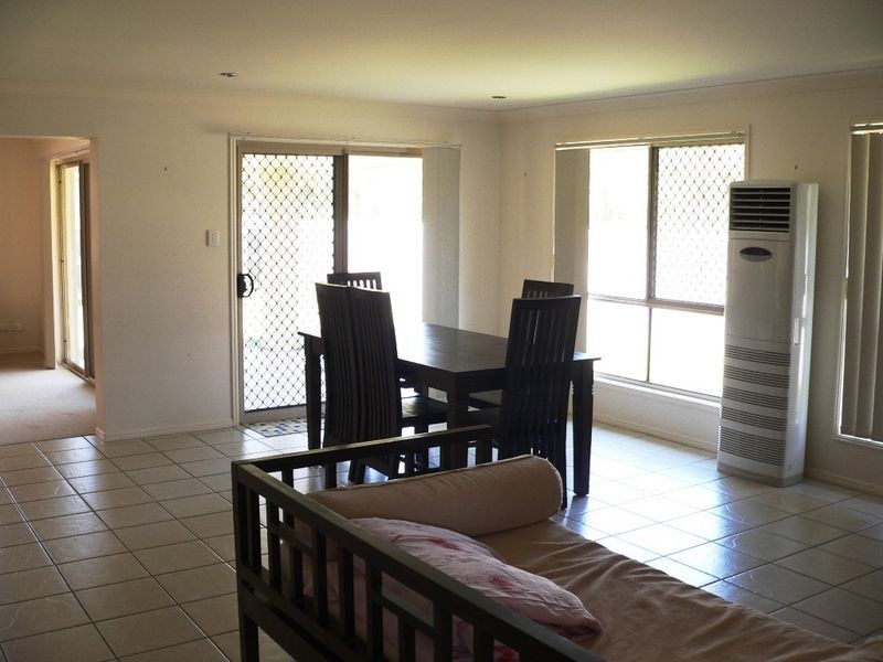 Rothwell QLD 4022