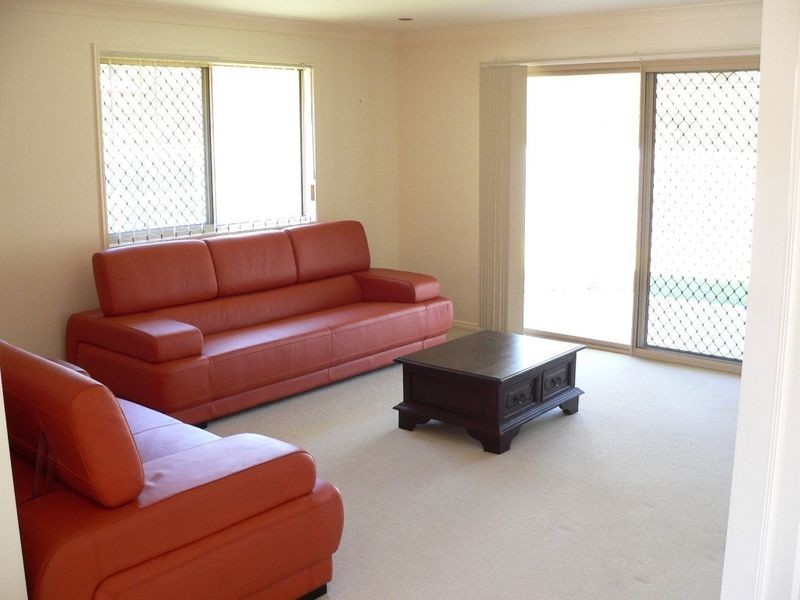 Rothwell QLD 4022