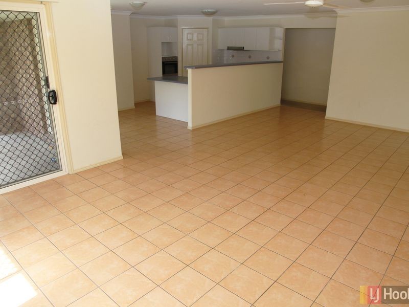 Rothwell QLD 4022