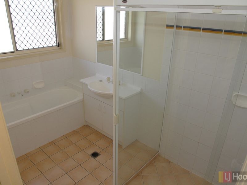 Rothwell QLD 4022