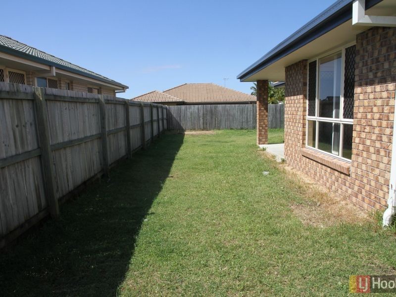 Rothwell QLD 4022