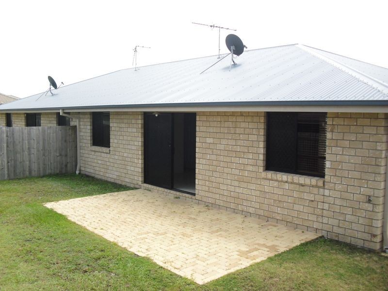 Rothwell QLD 4022