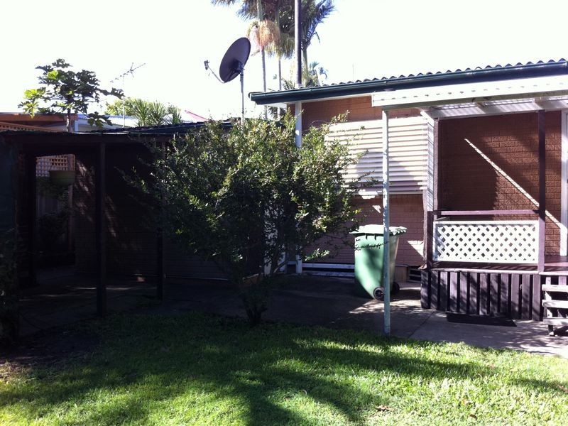 143 Oxley Avenue, Woody Point QLD 4019