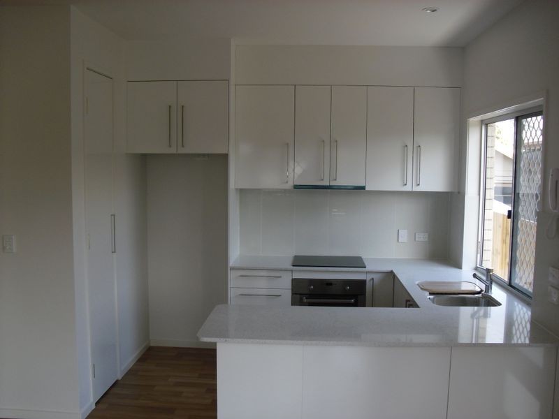 2/3 Landsborough Avenue, Scarborough QLD 4020