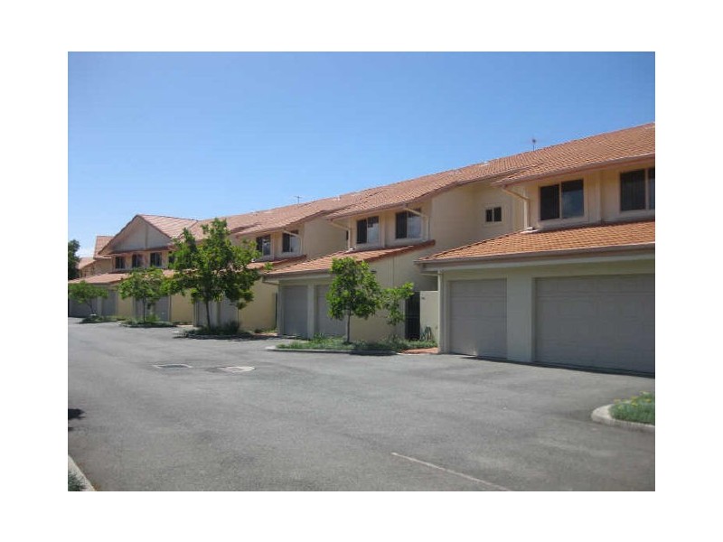 23/156 Griffith Road, Scarborough QLD 4020