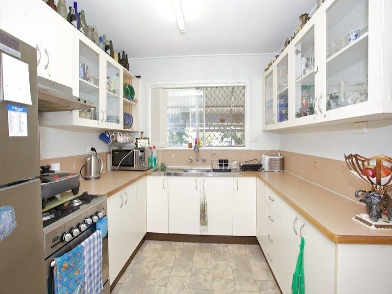 40 Essey Street, Clontarf QLD 4019