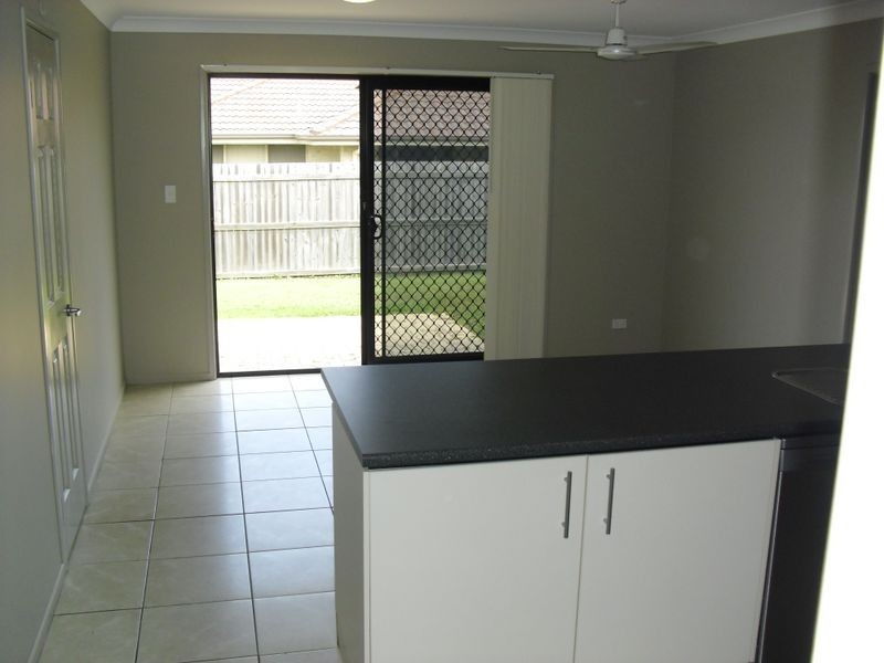Rothwell QLD 4022