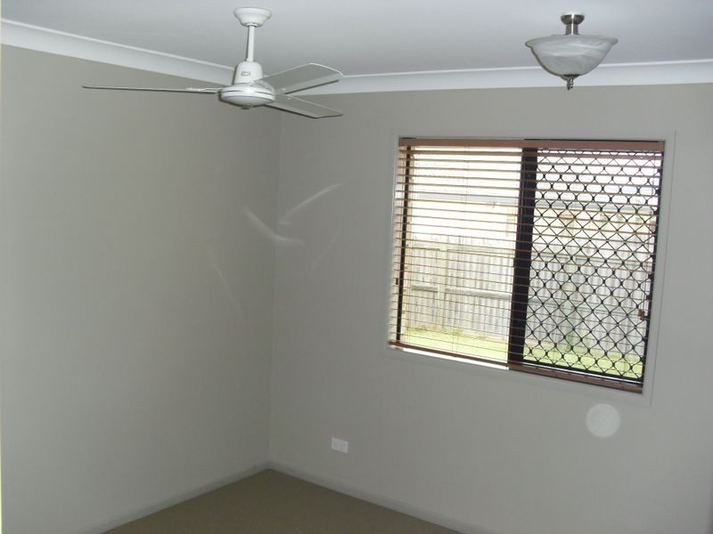 Rothwell QLD 4022