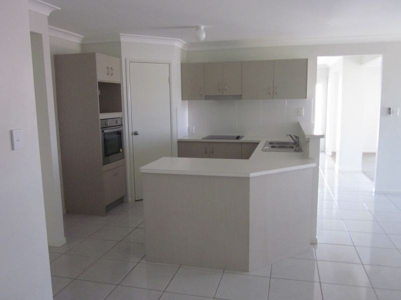 Rothwell QLD 4022