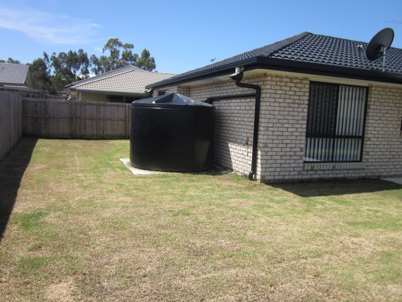 Rothwell QLD 4022
