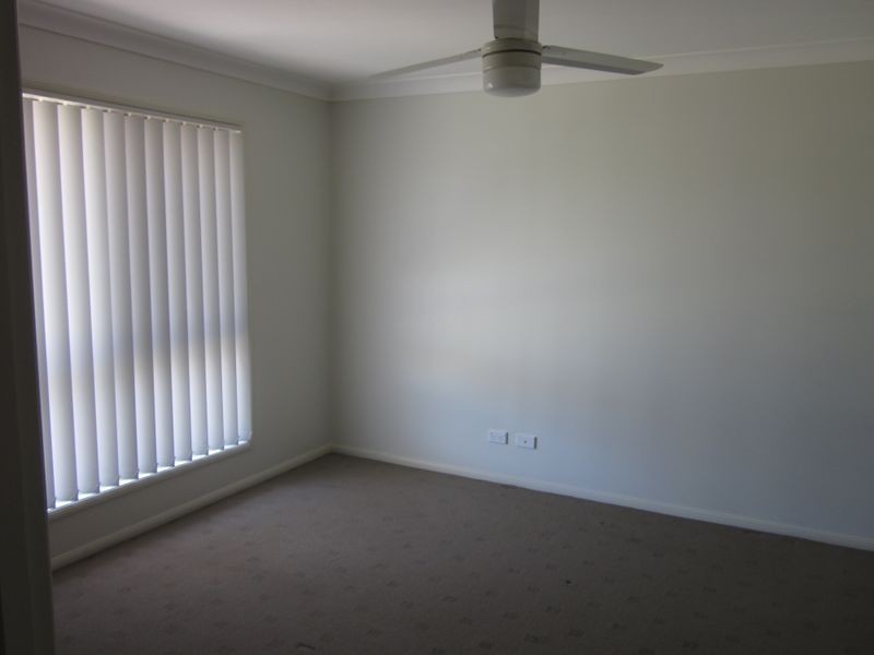Rothwell QLD 4022
