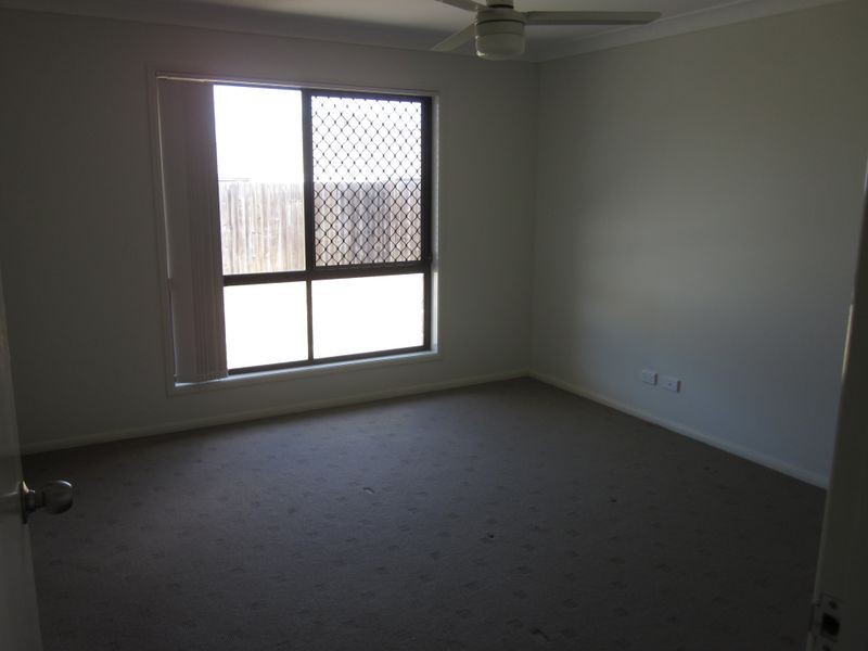 Rothwell QLD 4022
