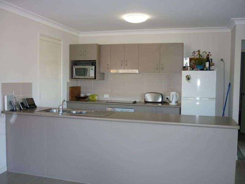 Rothwell QLD 4022