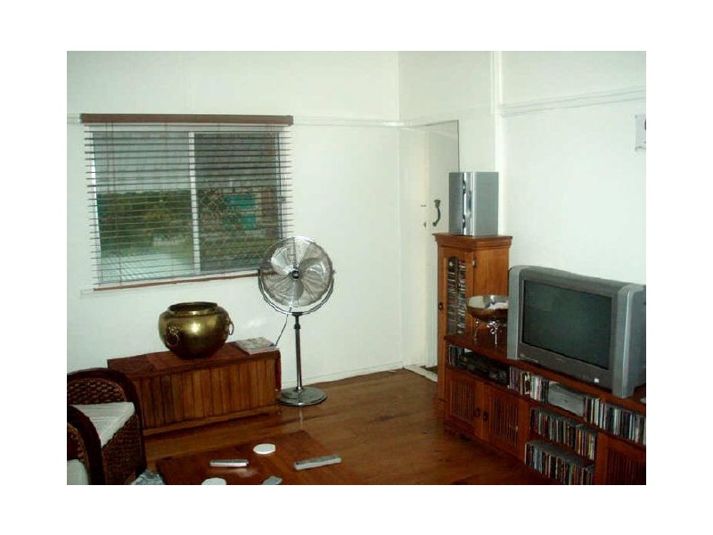 16 Cutts Street, Margate QLD 4019
