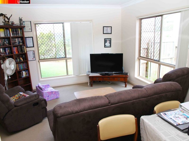 Rothwell QLD 4022