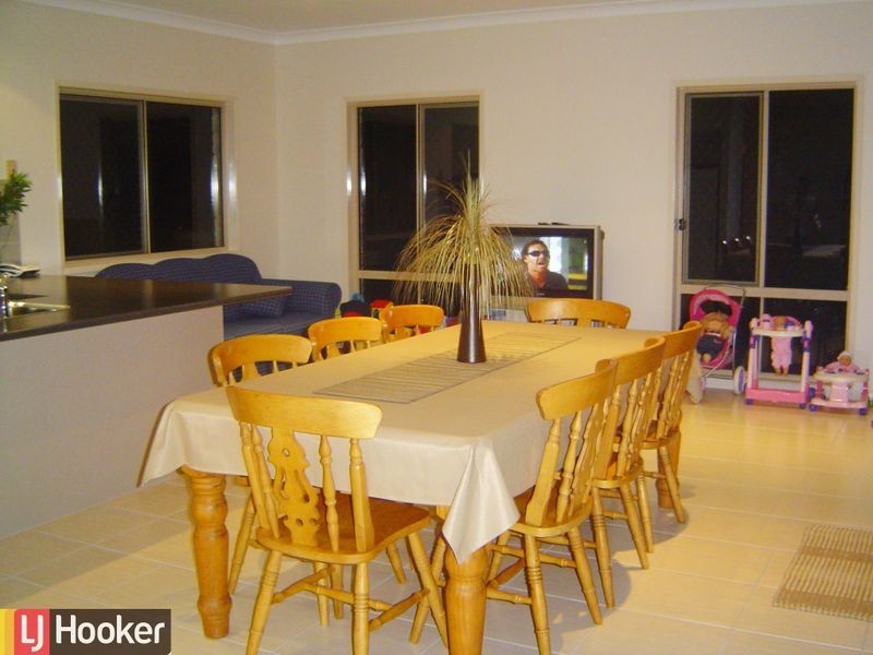 3 Wattle Grove Drive, Ningi QLD 4511