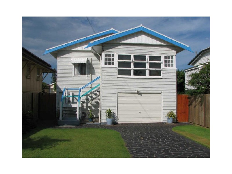 156 Prince Edward Parade, Scarborough QLD 4020