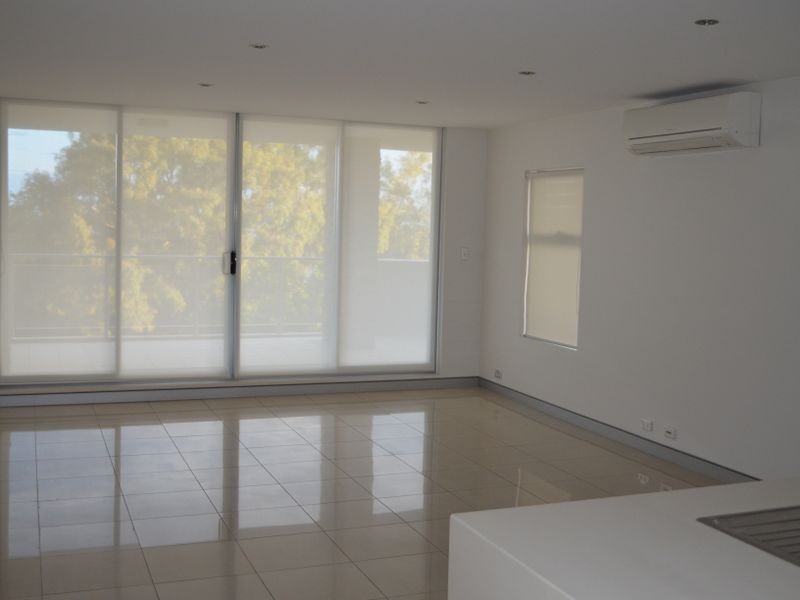 13/83 Marine Parade, Redcliffe QLD 4020