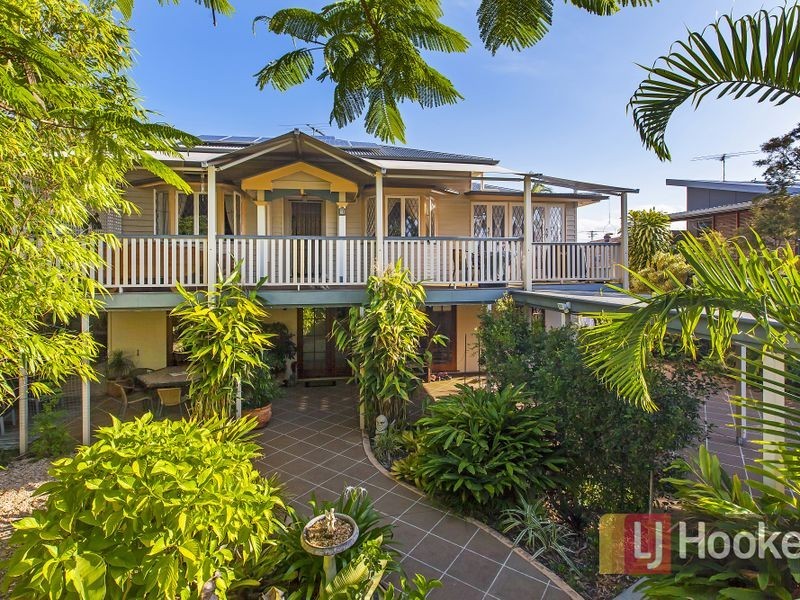 21 Thurecht Parade, Scarborough QLD 4020