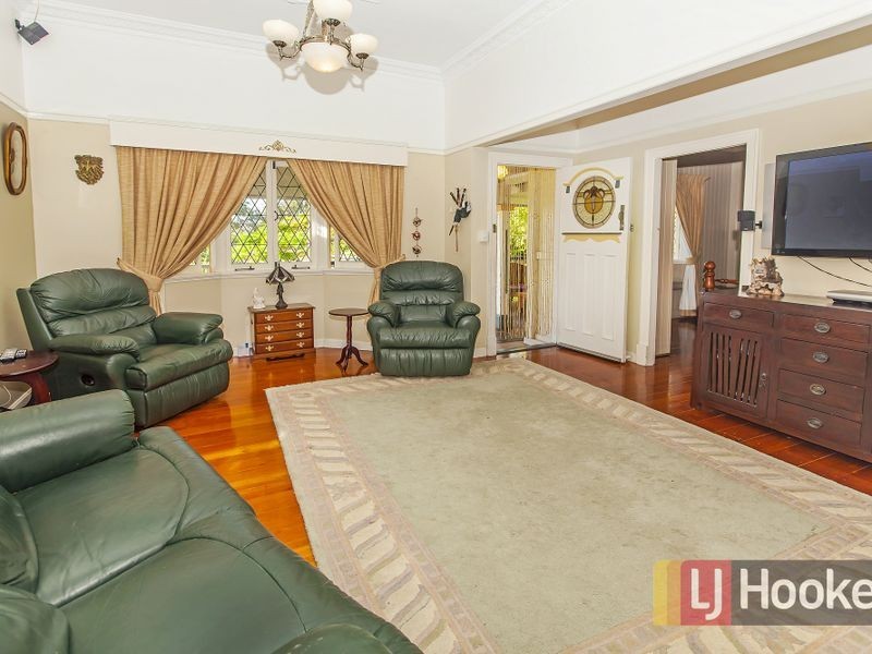 21 Thurecht Parade, Scarborough QLD 4020