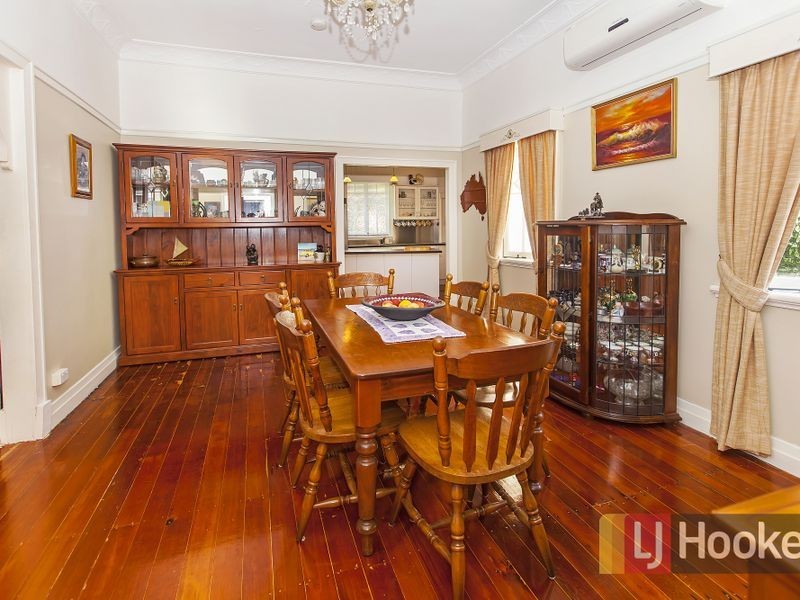 21 Thurecht Parade, Scarborough QLD 4020