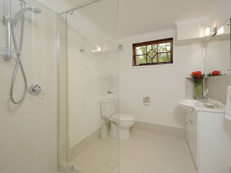 21 Thurecht Parade, Scarborough QLD 4020